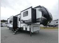 Used 2020 Keystone RV Avalanche 382FL image