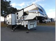 Used 2022 Keystone RV Fuzion 379 image