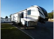 Used 2019 Keystone RV Fuzion 427 image