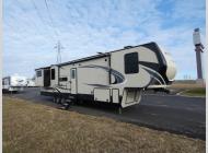 Used 2020 Keystone RV Montana High Country 373RD image