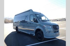 New 2025 Grech RV Strada-ion Lounge AWD Photo