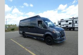 New 2026 Grech RV Strada-ion AWD Lounge Photo