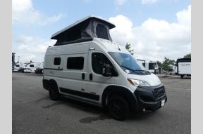 New 2025 Winnebago Solis Pocket 36B Photo