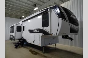 New 2024 Jayco Eagle 321RSTS Photo