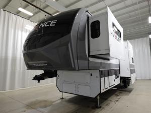 Valor 36V11 Photo