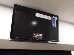 Valor 36V11 Photo