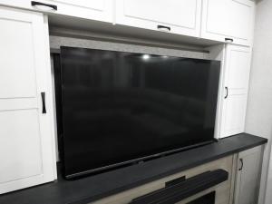 North Point 381CKRE Photo