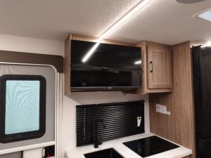 Freedom Express Select 18SE Photo