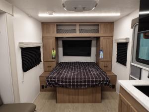Freedom Express Select 18SE Photo