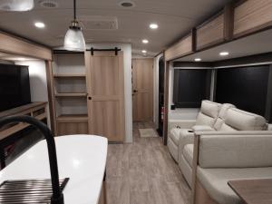 Outback 340BH Photo