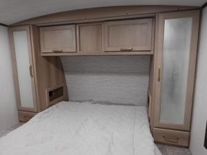 Outback 340BH Photo