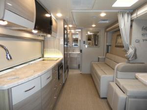 Tiburon Sprinter 24FB Photo