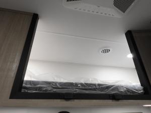 Momentum M-Class 381MS Photo
