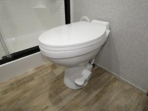 Hampton 390PVL Photo