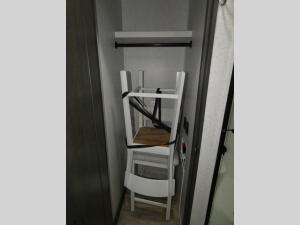 Hampton 390PVL Photo