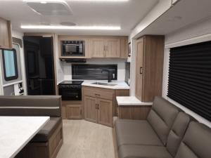 Freedom Express Select 247SE Photo