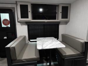 Apex Ultra-Lite 300BHS Photo