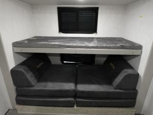 Apex Ultra-Lite 300BHS Photo