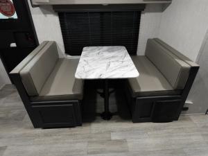 Apex Ultra-Lite 300BHS Photo