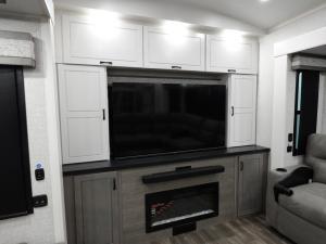 North Point 381CKRE Photo
