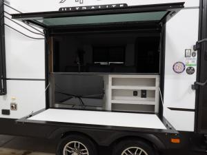 Apex Ultra-Lite 242BARV Photo