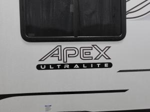 Apex Ultra-Lite 242BARV Photo