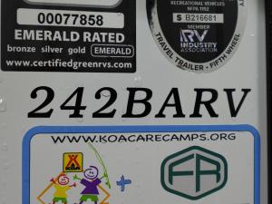 Apex Ultra-Lite 242BARV Photo