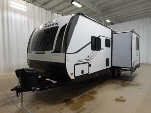 Apex Ultra-Lite 242BARV Photo
