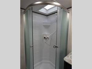 Apex Ultra-Lite 242BARV Photo