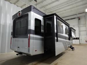 Redwood 412GK Photo