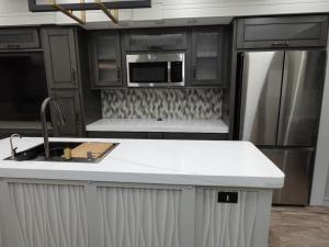 Redwood 412GK Photo