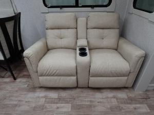 Redwood 412GK Photo