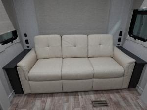 Redwood 412GK Photo