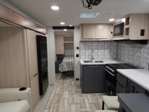 Tracer 250BH Photo