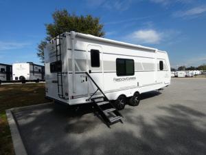 Freedom Express Ultra Lite 245RKS Photo