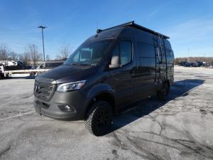 Storyteller Overland DARKMODE OG Photo