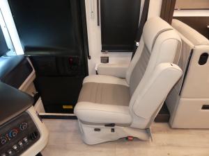 Nautica 33TL Photo
