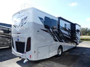 Nautica 33TL Photo