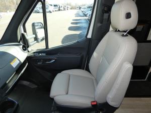 Navion 24V Photo