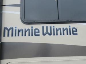 Minnie Winnie 25B Photo