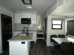 Roamer 264RLS Photo