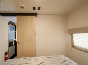 Tracer 270BHSLE Photo