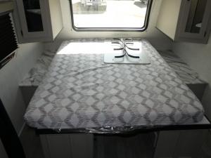 Apex Ultra-Lite 188RBST Photo