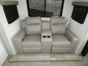 Apex Ultra-Lite 188RBST Photo