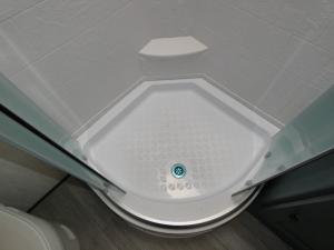Apex Ultra-Lite 188RBST Photo