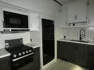 Arcadia Select 28SLS Photo