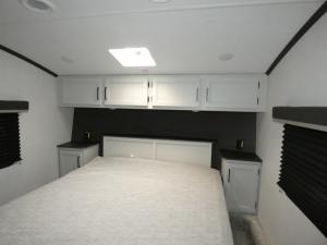 Arcadia Select 28SLS Photo