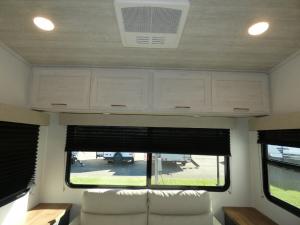 Crusader 250RLX Photo