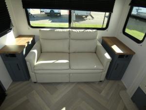 Crusader 250RLX Photo