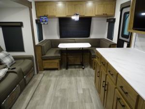 Freedom Express Ultra Lite 298FDS Photo